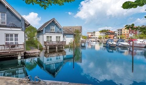 Marina & Urlaubsresort mit Wellnessangebot Rheinsberg-Kleinzerlang