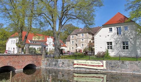 Hotel im Wasserschloss Mellenthin
